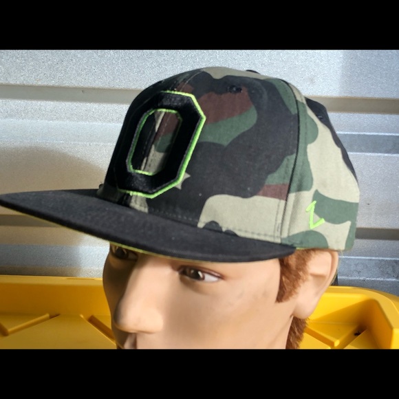 The Z Hat Oregon Ducks Football Team 